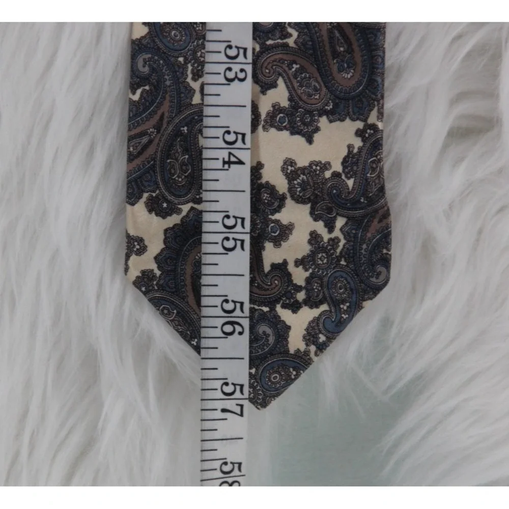 VTG Christian Dior Italy 100% Silk Tie Paisley Print Made In USA CLASSIC 57